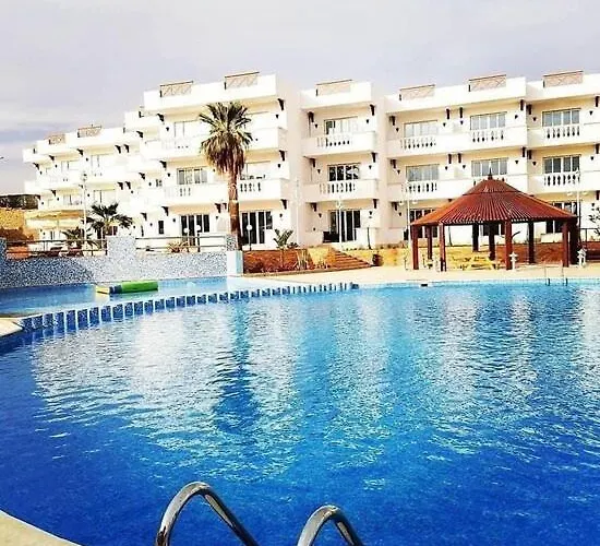 Otel Hollywood Aqua Park 4*