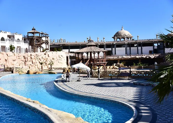 Hollywood Aqua Park
