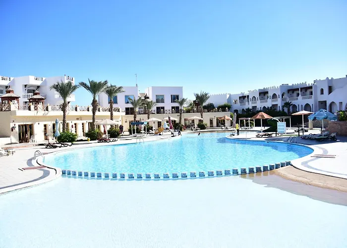 Otel Hollywood Aqua Park 4*
